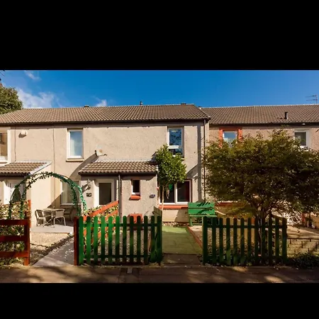 Hermitage Park Edinburgh Exterior photo